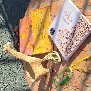 Giraffe gift set/desk items/lunchbag/ etc